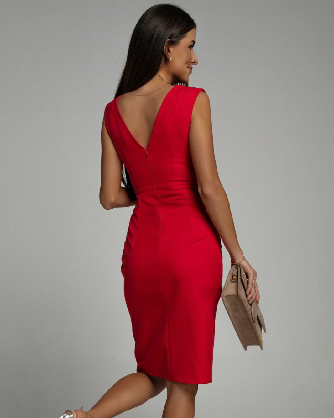 Bella | Fitted Dress with V-Neck and Slit