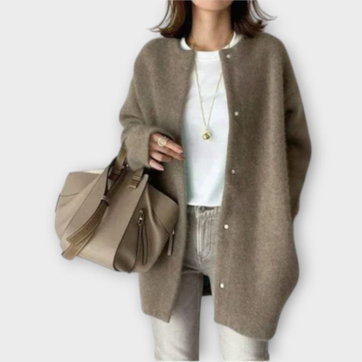 Valeria | Elegant Cardigan