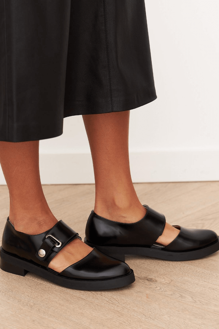 Daisy Elegant Comfort Strap