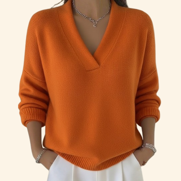 Nory | Soft Knit with V-Neck