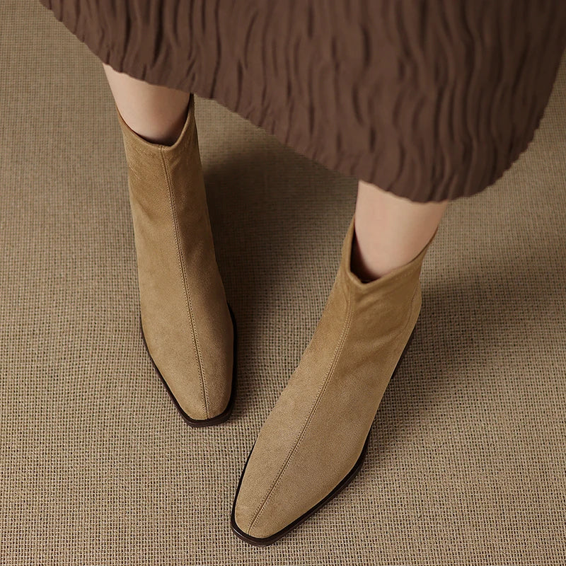 Julia | Elegant Suede Ankle Boots