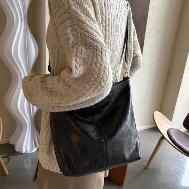 Freya | Timeless Vintage Crossbody Bag