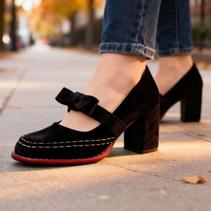 Alyssia | Velvet Loafers