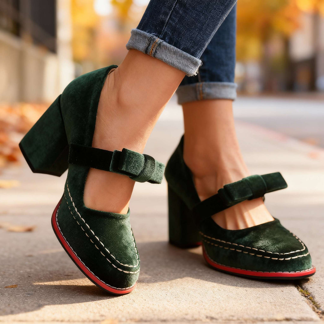 Alyssia | Velvet Loafers